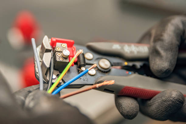 Best Licensed Electrician  in Countryside, IL